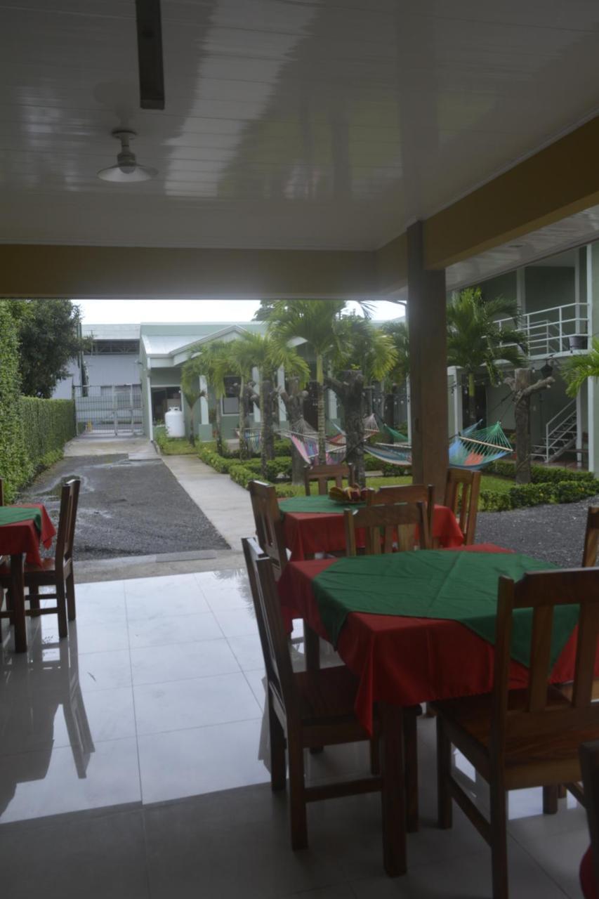 La Fortuna Backpackers Resort Eksteriør bilde