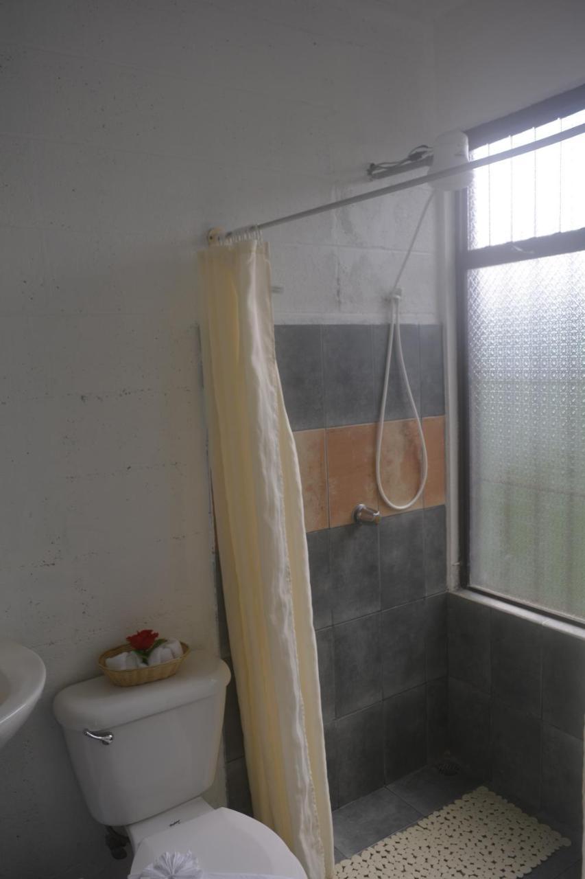 La Fortuna Backpackers Resort Eksteriør bilde