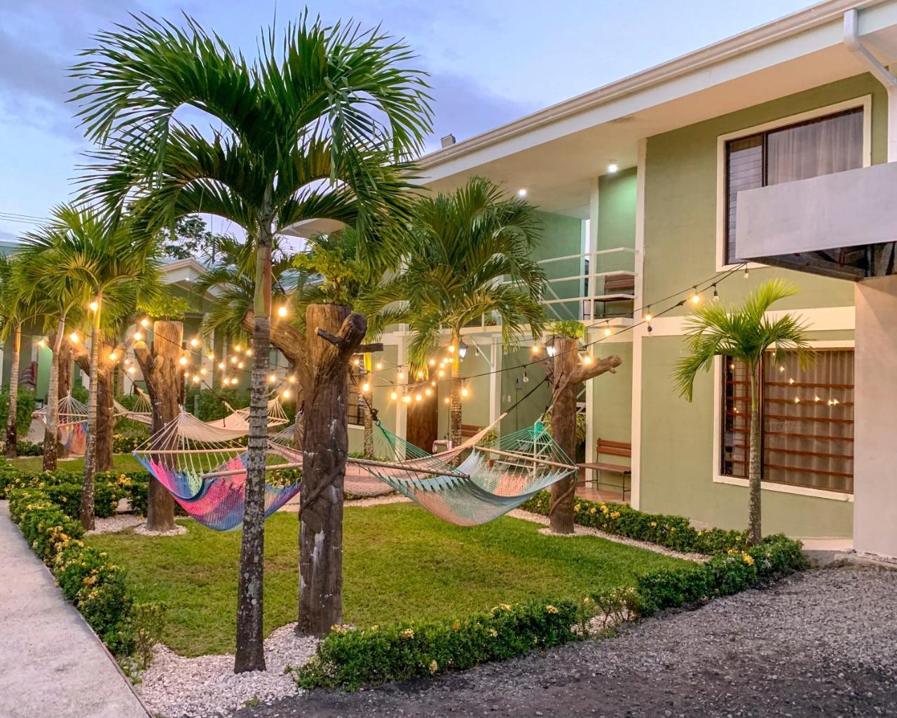 La Fortuna Backpackers Resort Eksteriør bilde