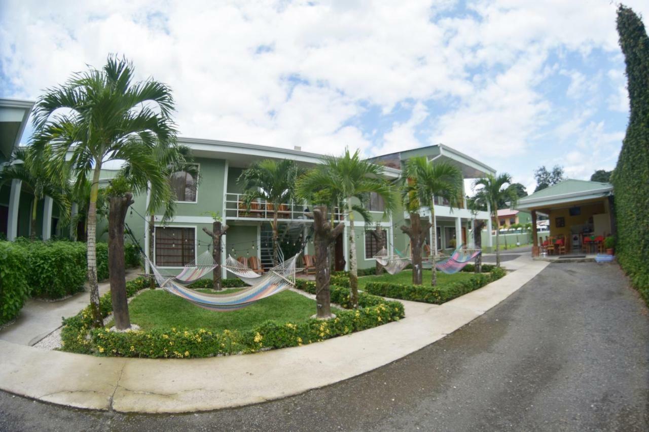 La Fortuna Backpackers Resort Eksteriør bilde