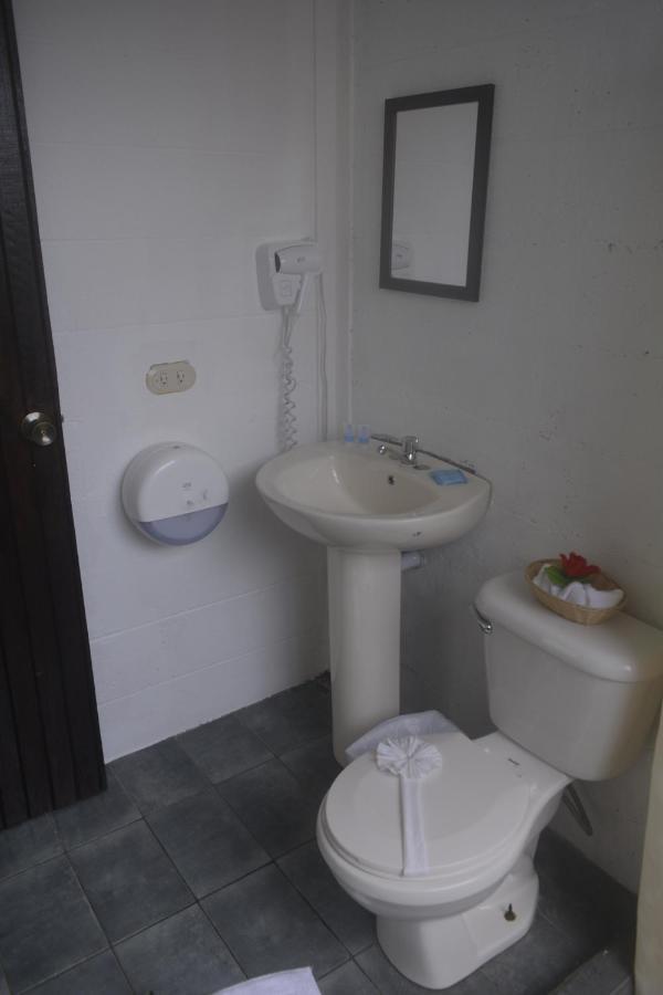 La Fortuna Backpackers Resort Eksteriør bilde
